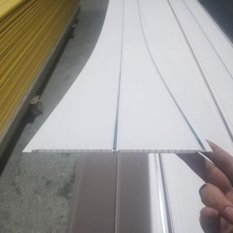 厂家批发出售 PVC扣板 PVC天花板 吊顶板 工程样板
