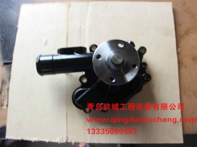 洋马水泵4TNV94水泵图1