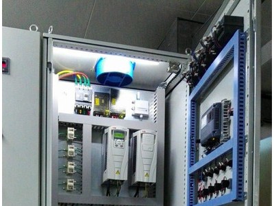 中威zw104 仿威图水泵控制柜图1