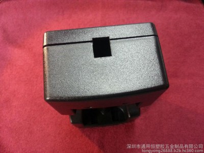 ** 深圳双充锂电池充电器外壳 18650塑胶充电器外壳图1