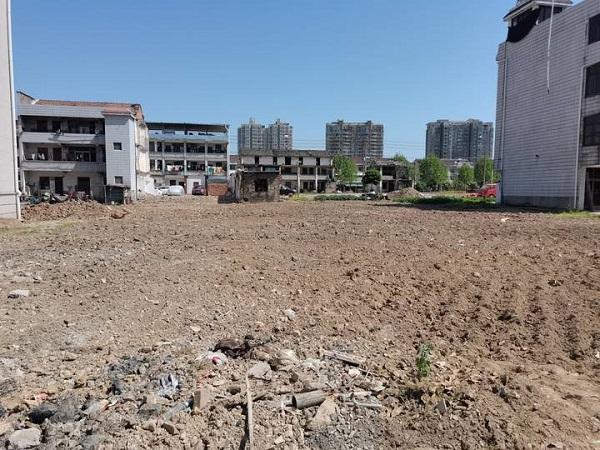 浙江东阳：建共享菜园造临时停车场 城区千余处空闲地“还于民”