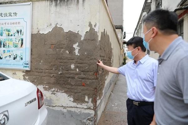 漯河市住建局党组书记、局长舒畅带队实地督导住建领域创文工作