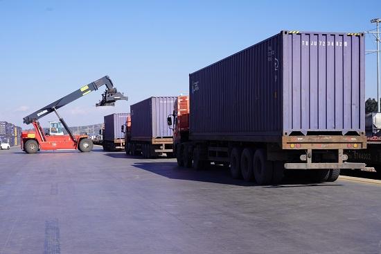 开通8个月，中老铁路货发突破600万吨 跨境货物突破100万吨