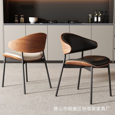 北欧轻奢设计师餐椅皮软包原木现代弯曲木酒店咖啡厅会客洽谈椅子图2