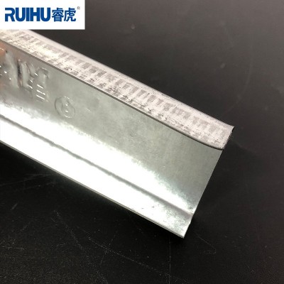 轻钢龙骨38主骨卡式建筑工程用吊顶隔墙副骨穿心龙骨U型轻钢龙骨图2