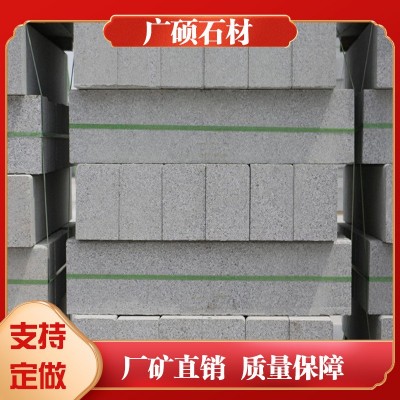 芝麻灰路沿石花岗岩五莲灰路牙石工程道路安装直角路侧石路牙石图2