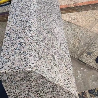 花岗岩倒角路沿石 市政广场道路建筑安装斜角路边石 芝麻灰大理石图2