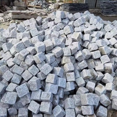 芝麻黑马蹄石花岗岩自然面广场小区复古建筑地铺石块芝麻灰小料石图4