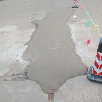 厂家直供混凝土快速修补料 路面抢修 水泥地 路面快速修补料现货图3