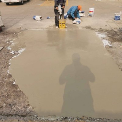 厂家直供混凝土快速修补料 路面抢修 水泥地 路面快速修补料现货图2