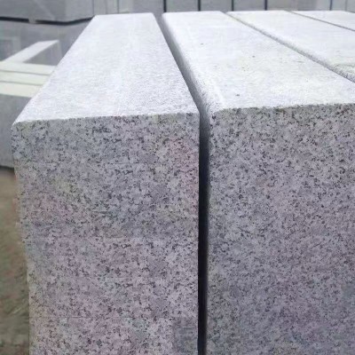 花岗岩路沿石 芝麻灰机切面直角路边石 市政工程道路两侧安装图2