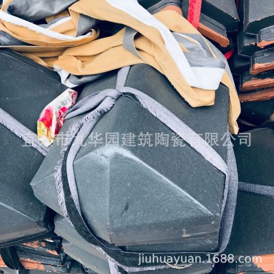 屋面脊瓦人字形屋脊各类配套配件檐口瓦边瓦现货陶土屋面装饰脊瓦图3