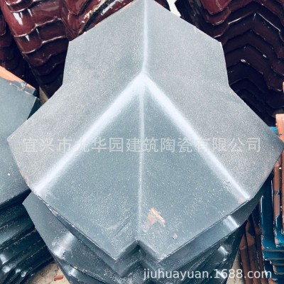 屋面脊瓦人字形屋脊各类配套配件檐口瓦边瓦现货陶土屋面装饰脊瓦图2