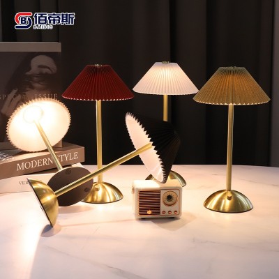 百褶伞形氛围小台灯护眼无蓝光触摸长续航大学生工作学习专用台灯图2