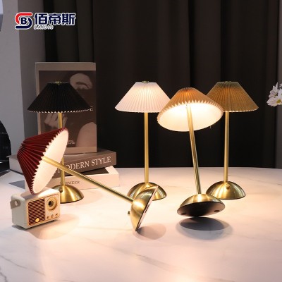 百褶伞形氛围小台灯护眼无蓝光触摸长续航大学生工作学习专用台灯图4