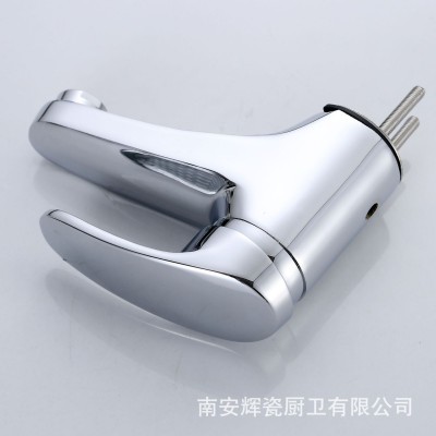 辉瓷外贸出口带提拉孔面盆马蹄水龙头单孔冷热洗脸盆下水孔水龙头图2