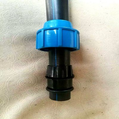 厂家批发pe快速接头 黑色不漏水连接方便快接外连管件 等径三通图4