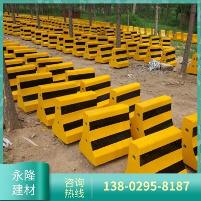 肇庆道路防撞墩水泥隔离墩高速路水泥墩混凝土子厂家报价图1