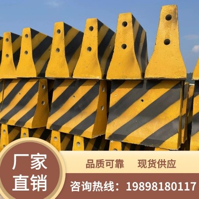 水泥墩底座混凝土路障市政道路围挡防撞基础墩预制水泥块高速石墩图2
