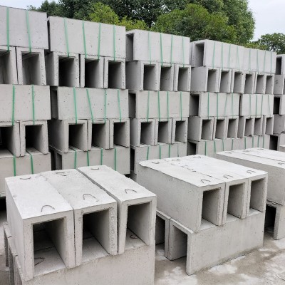 领州管业水泥预制水沟槽 U型预制排水沟槽 钢筋混凝土U型水沟槽图2