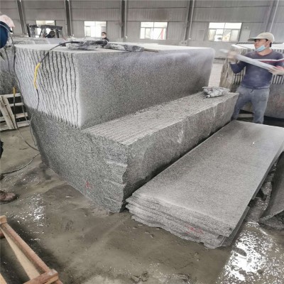 花岗岩芝麻灰火烧板芝麻白黑荔枝面黄绣石路牙石路沿石厂家直销图4