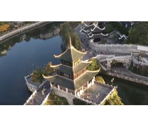 贵州的著名古建筑，建在河中一块巨石上，建筑特色不输黄鹤楼！